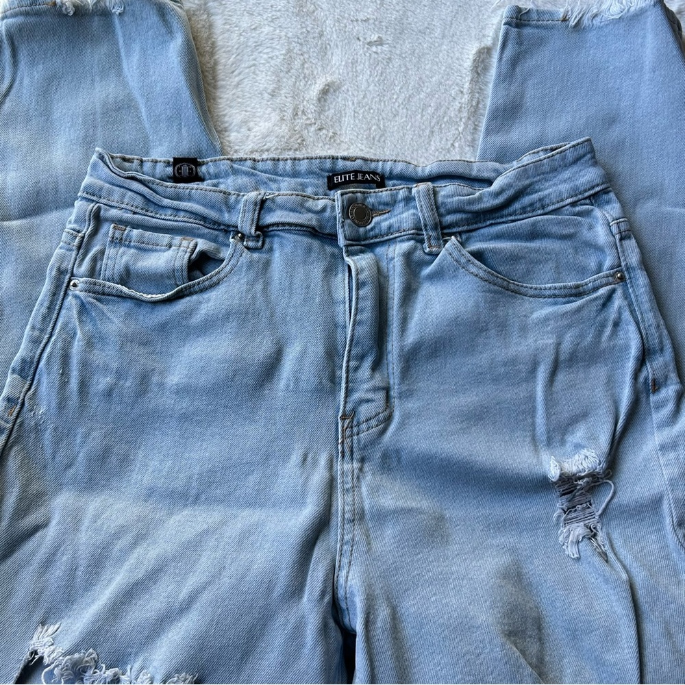 ELITE JEANS IN DESTROYED WASH
